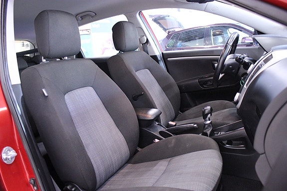 Kia Ceed 17 of 27