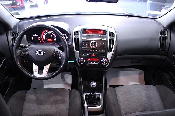 Kia Ceed 13 of 27