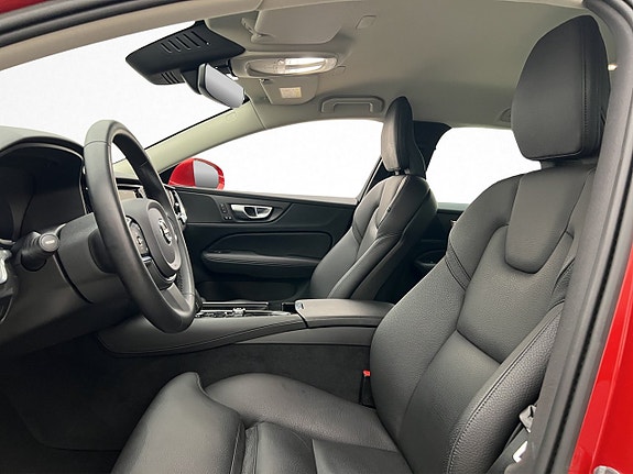 Volvo V60 13 of 30