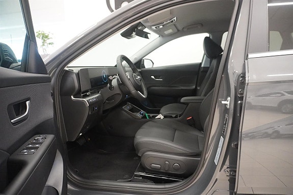 Hyundai Kona 2 of 12