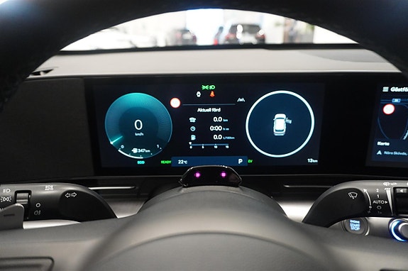 Hyundai Kona 10 of 12