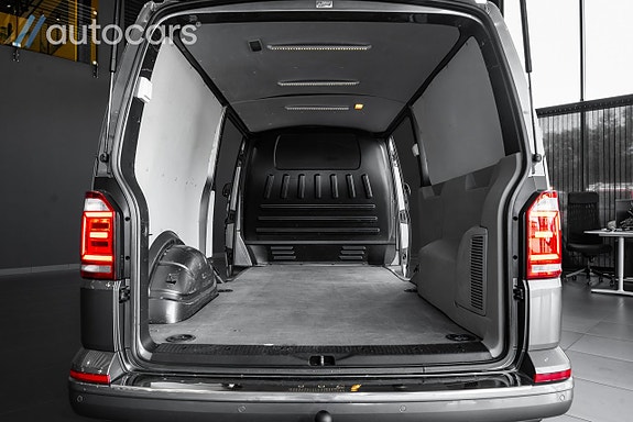 Volkswagen Transporter 17 of 30