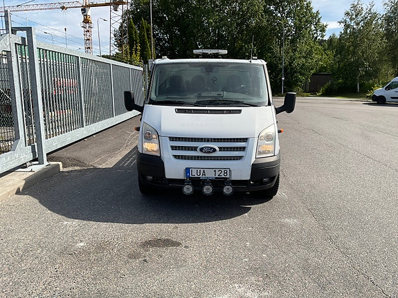 Ford Transit 2 of 11