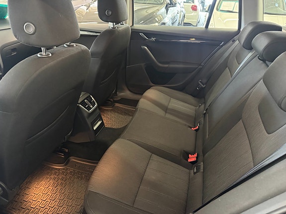 Skoda Octavia 17 of 19