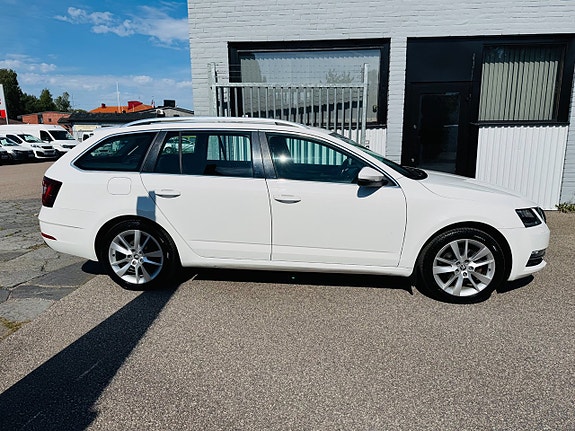 Skoda Octavia 10 of 19