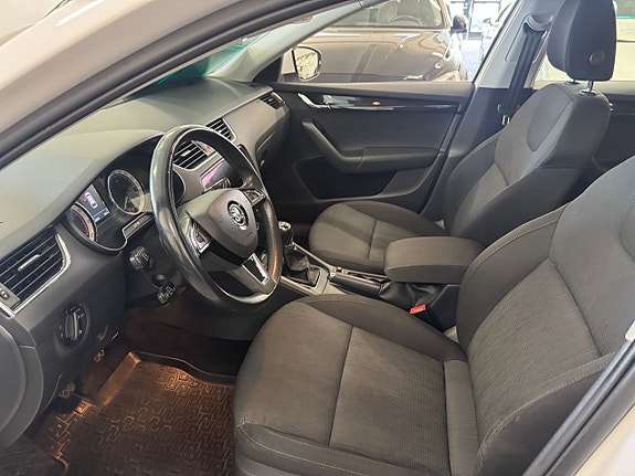 Skoda Octavia 16 of 19