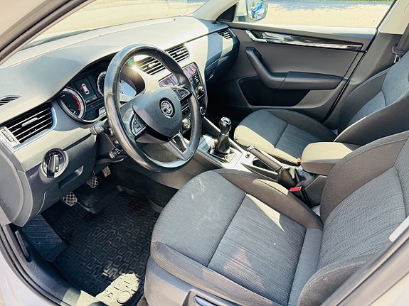 Skoda Octavia 8 of 19