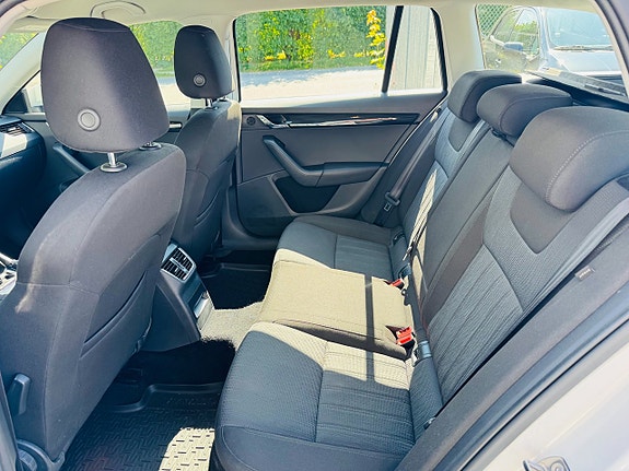 Skoda Octavia 7 of 19