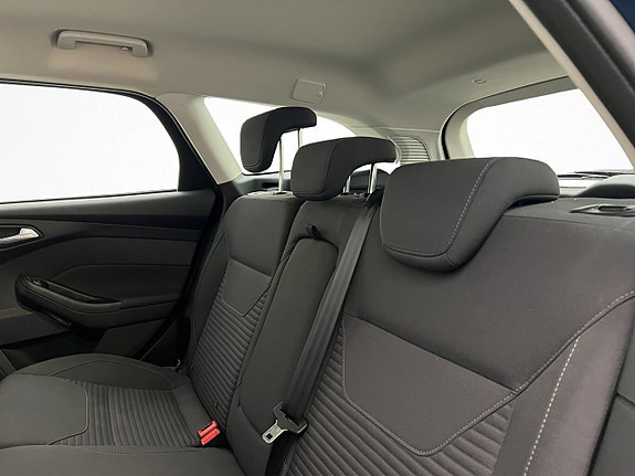 Ford Focus 13 of 26