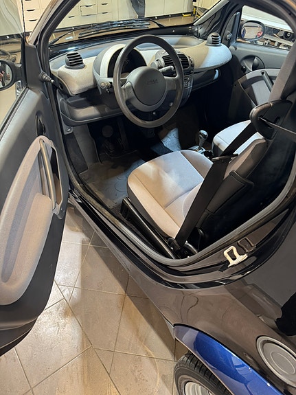 Smart City Coupé 4 of 6