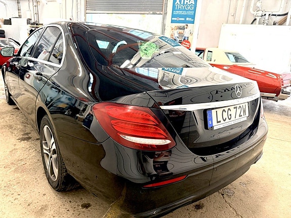 Mercedes-Benz E200 d 7 of 17