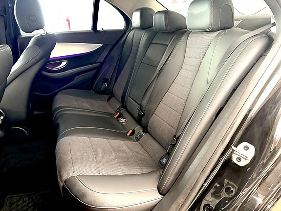 Mercedes-Benz E200 d 12 of 17