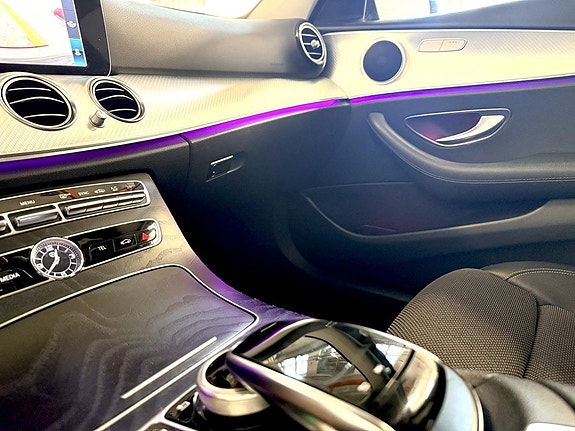 Mercedes-Benz E200 d 13 of 17