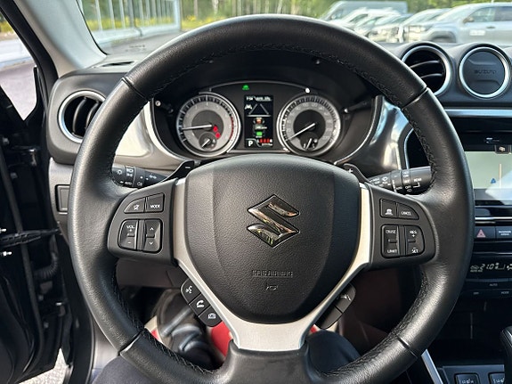 Suzuki Vitara 13 of 23
