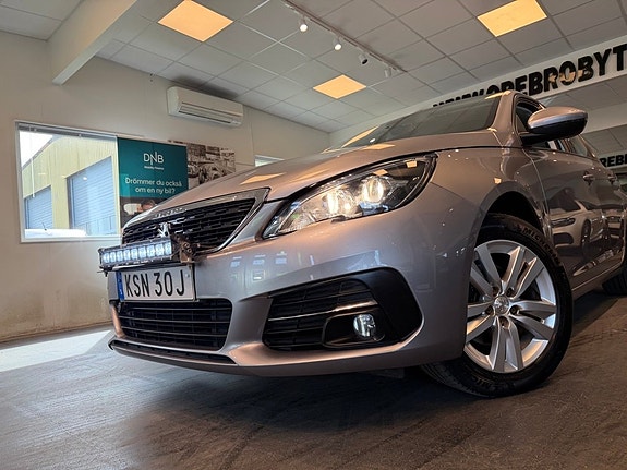 Peugeot 308 6 of 24