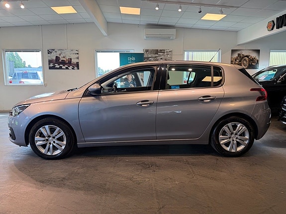 Peugeot 308 20 of 24
