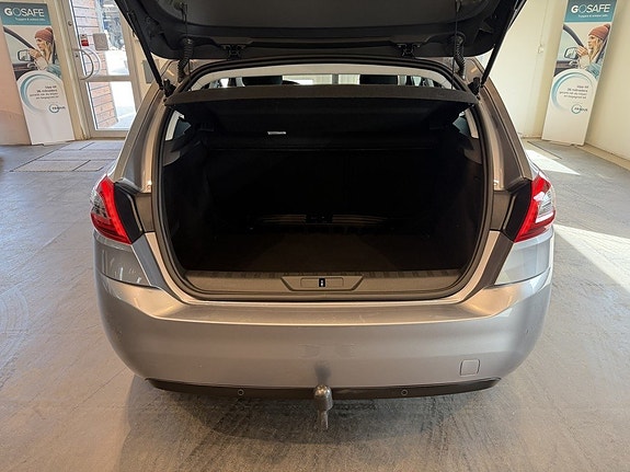 Peugeot 308 22 of 24