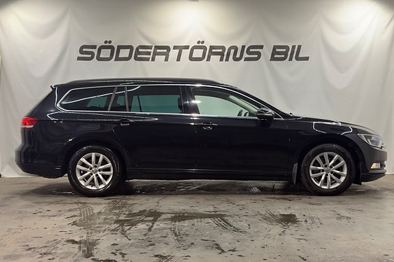 Volkswagen Passat 5 of 22