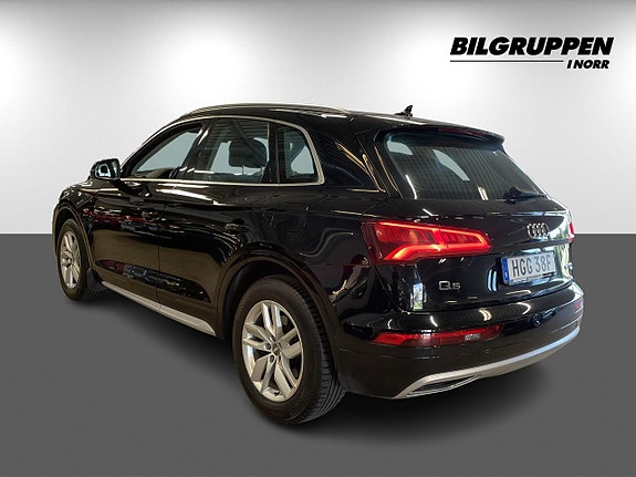 Audi Q5 6 of 19