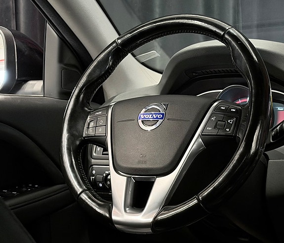 Volvo XC70 19 of 30