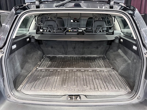 Volvo XC70 15 of 30