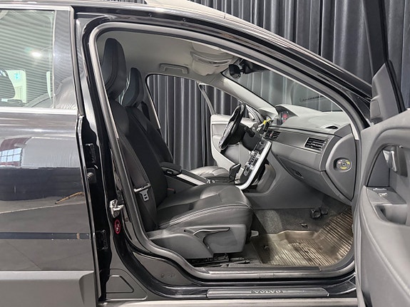 Volvo XC70 10 of 30