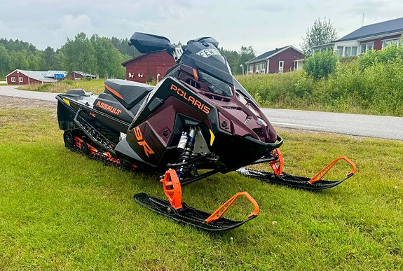 Polaris SWITCHBACK ASSAULT 9R