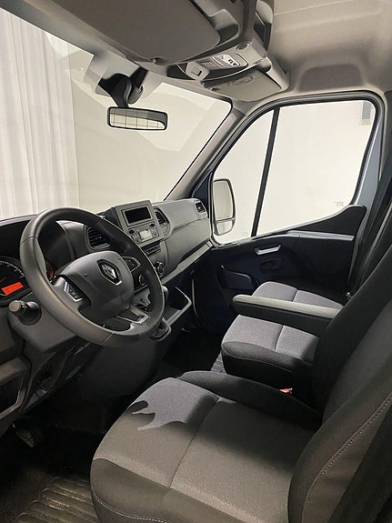 Renault Master 7 of 8