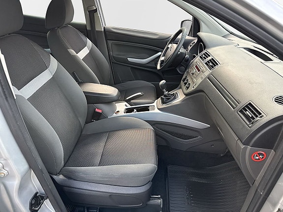 Ford Kuga 6 of 19