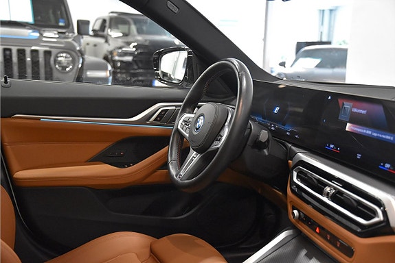 BMW i4 8 of 27