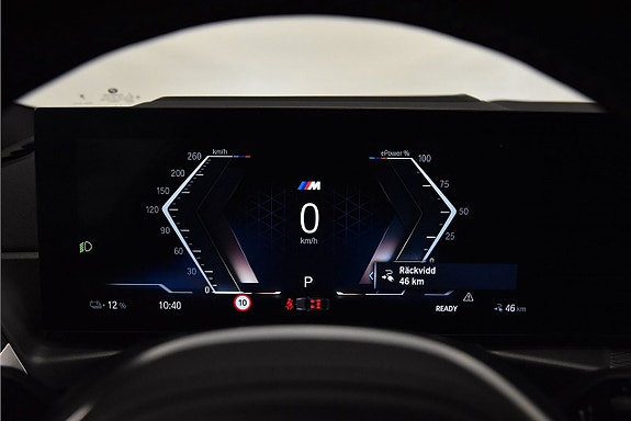 BMW i4 20 of 27