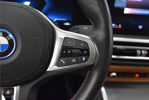 BMW i4 11 of 27