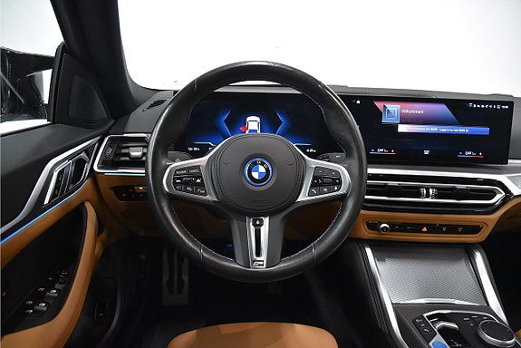 BMW i4 2 of 27