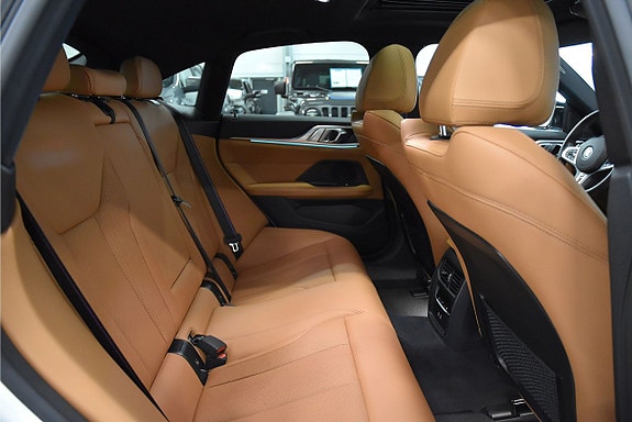 BMW i4 15 of 27