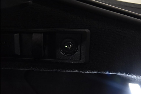 BMW i4 27 of 27