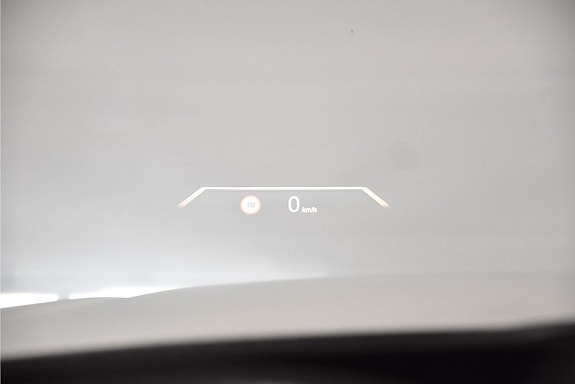 BMW i4 19 of 27