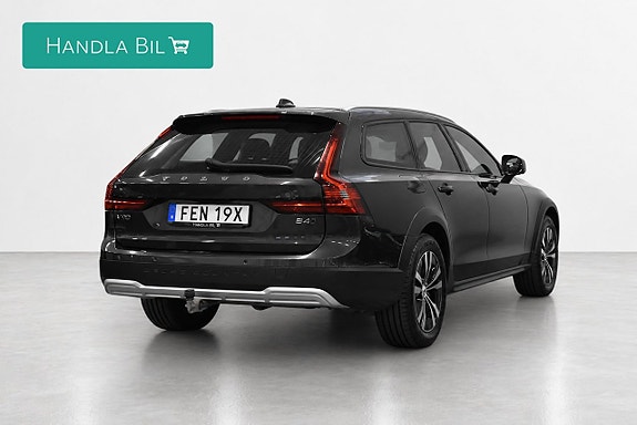 Volvo V90 Cross Country 5 of 26