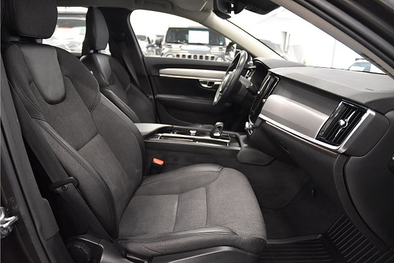 Volvo V90 Cross Country 12 of 26