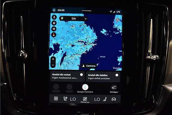 Volvo V90 Cross Country 18 of 26