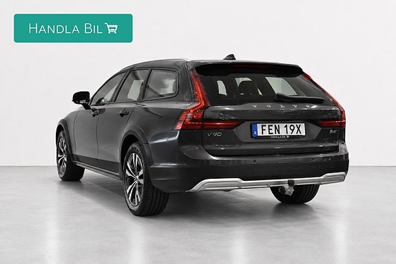 Volvo V90 Cross Country 7 of 26
