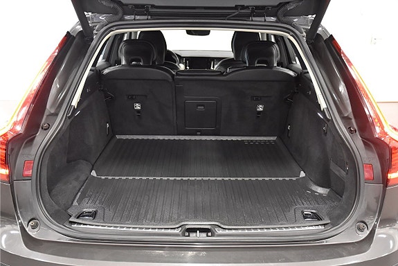 Volvo V90 Cross Country 26 of 26