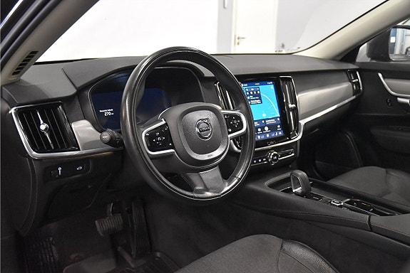 Volvo V90 Cross Country 9 of 26