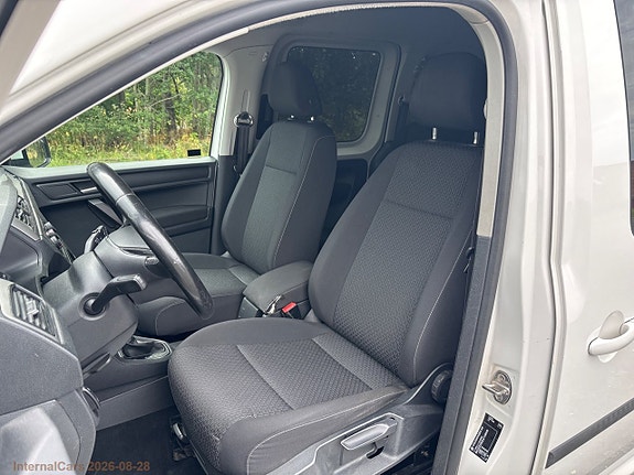Volkswagen Caddy 17 of 30