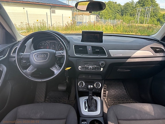 Audi Q3 12 of 27