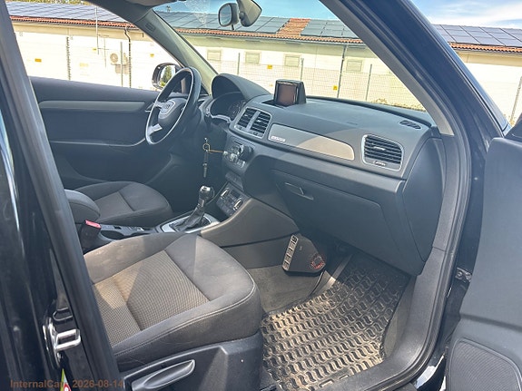 Audi Q3 15 of 27