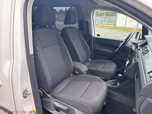 Volkswagen Caddy 18 of 30
