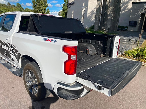 Chevrolet Silverado 1500 6 of 21