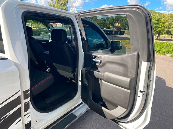 Chevrolet Silverado 1500 7 of 21
