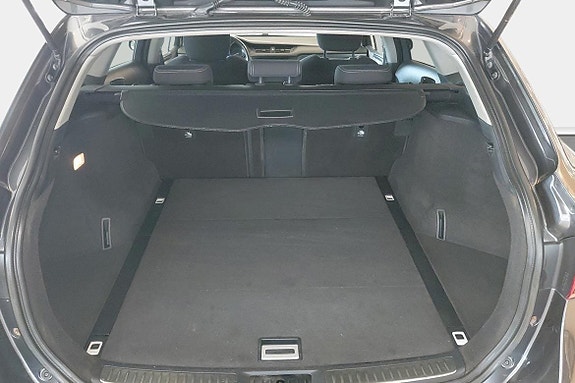 Toyota Avensis 10 of 10