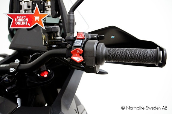 KTM 1290 Super Adventure 9 of 11